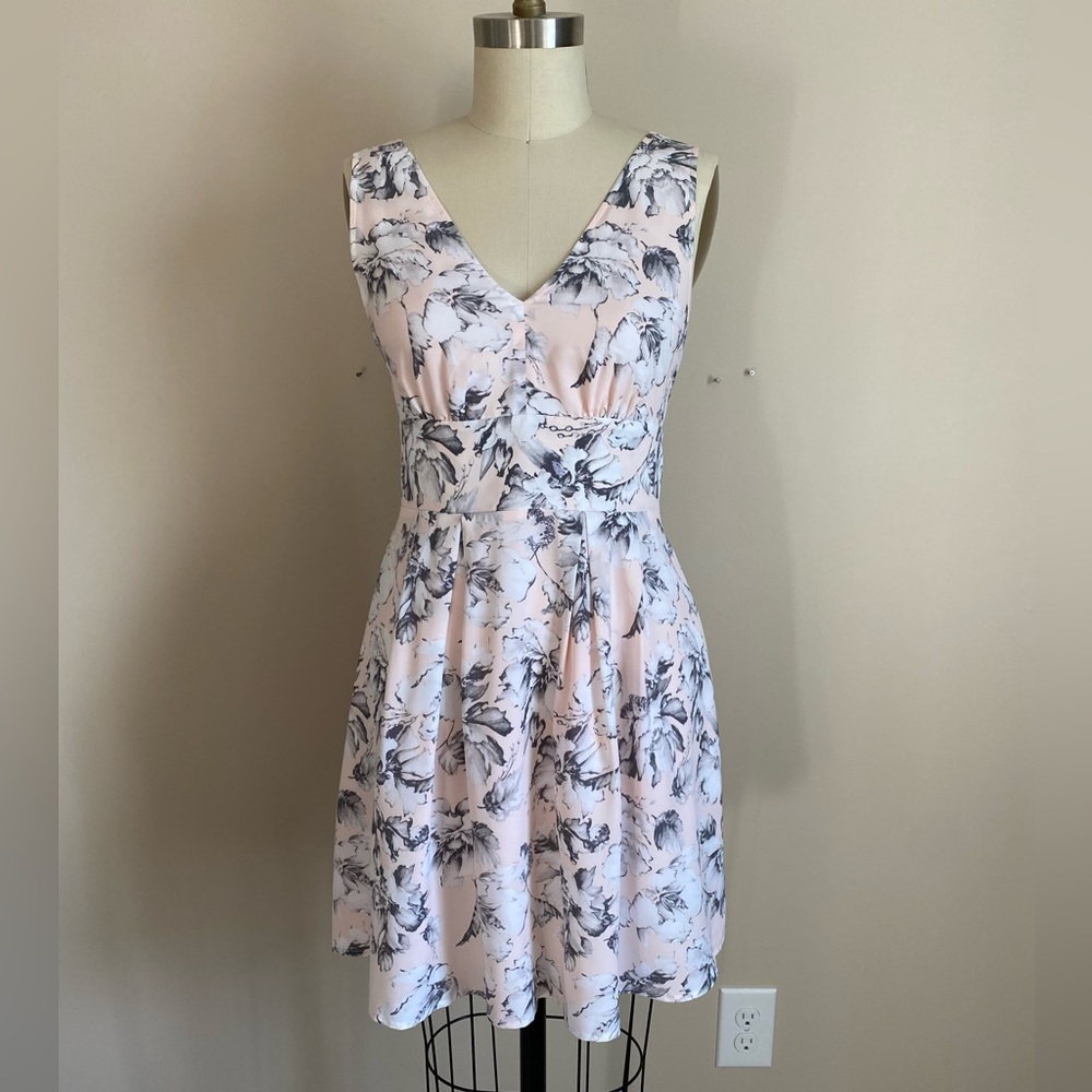 Victoria Secret Pink Floral Print Sundress with Black and White Flowers Size 6